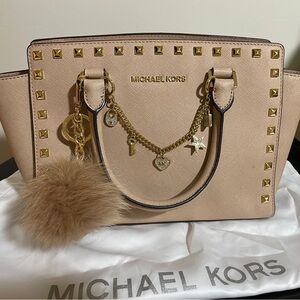 Michael Kors Tan bag with Gold Accents